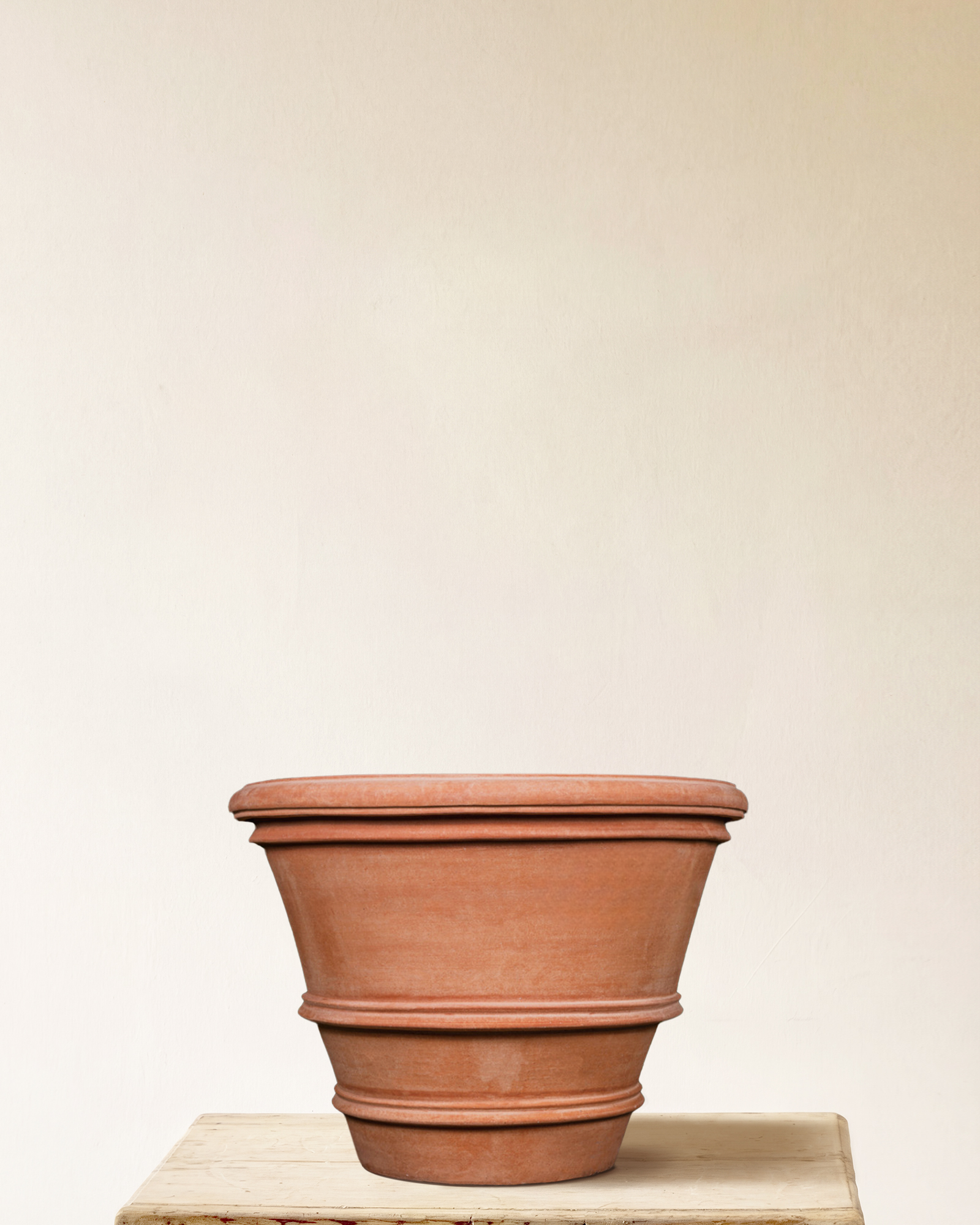 Italian terracotta planter with double rim detail, made in Impruneta, 28" x 23"