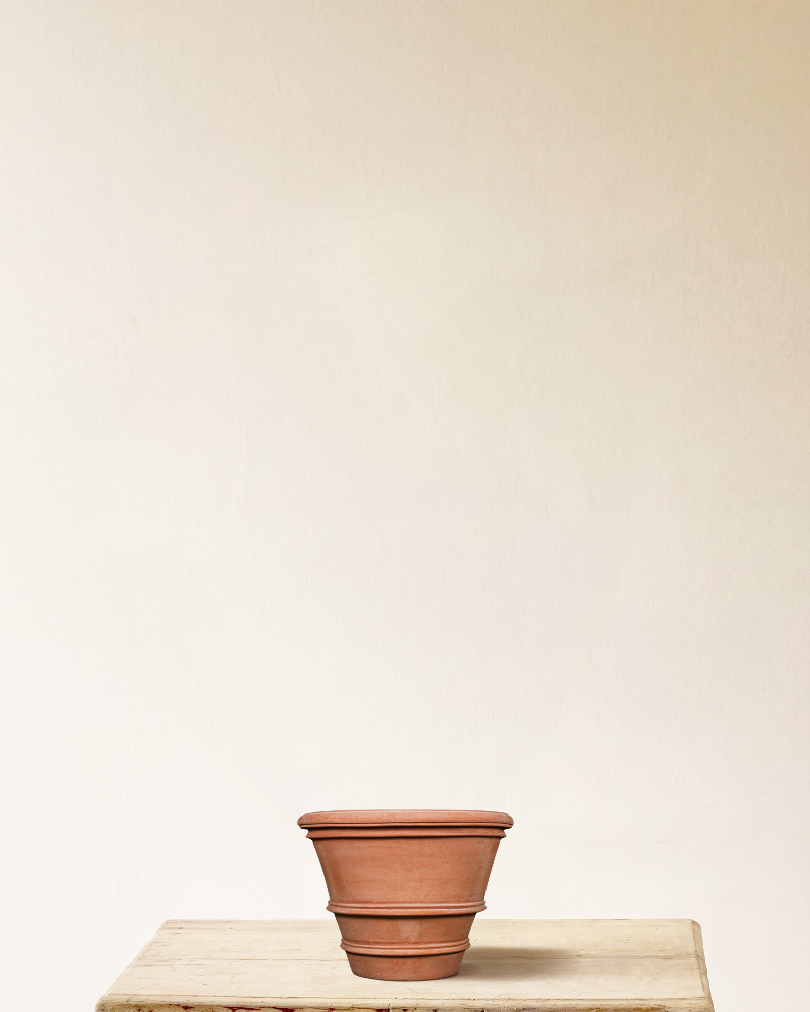 Italian terracotta planter with double rim detail, made in Impruneta, 14" x 11"